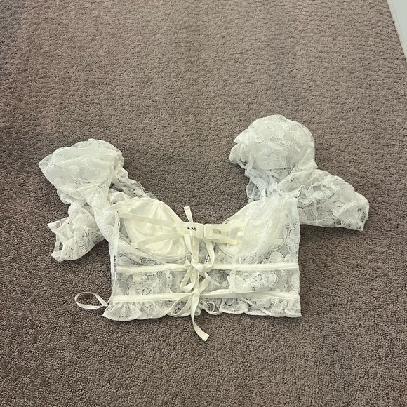 For Love and Lemmons Lorena Top - Picture 11 of 16